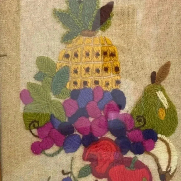 Springbok Vintage Framed Crewel Fruit Pattern Completed - Picture 3 of 6